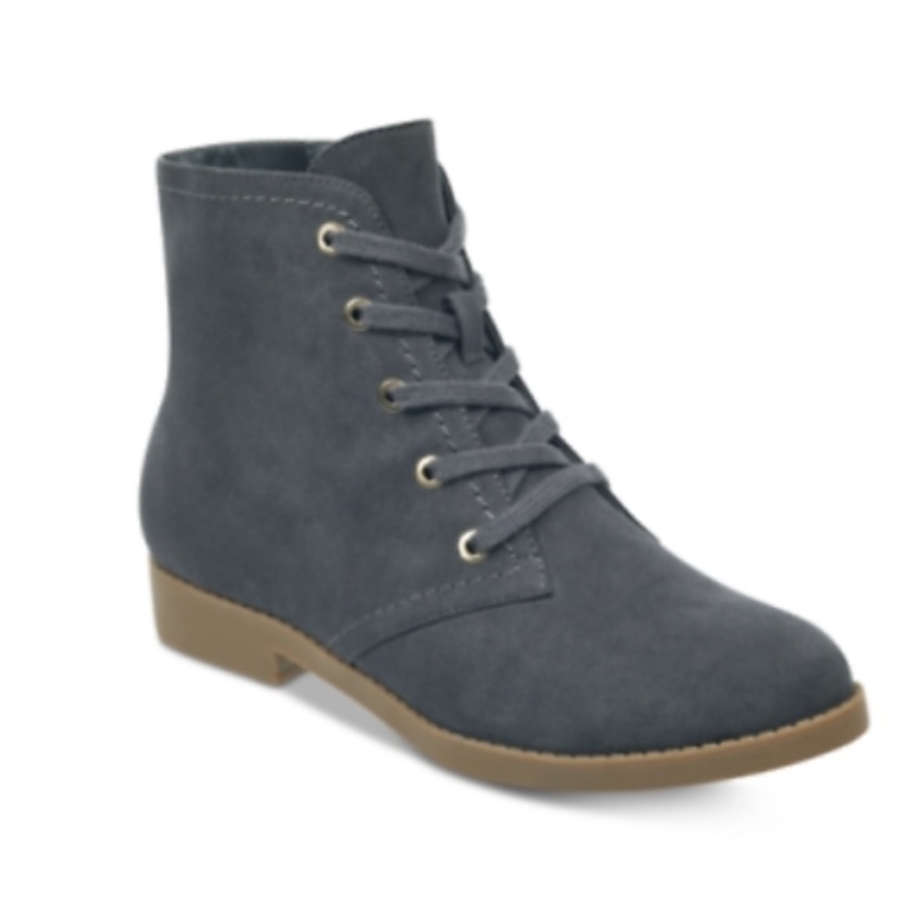 Indigo rd. Round toe lace up booties